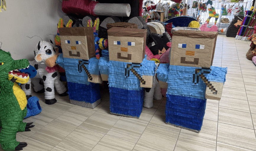 HANDMADE PIÑATAS